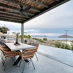 Anat Paros *