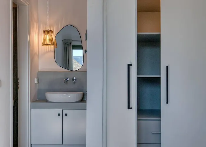 Anat Paros Isterni (Paros)