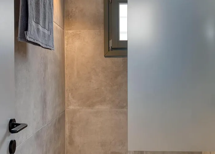 Anat Paros Isterni (Paros)