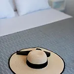 فيلة Anat Paros Isterni (Paros)