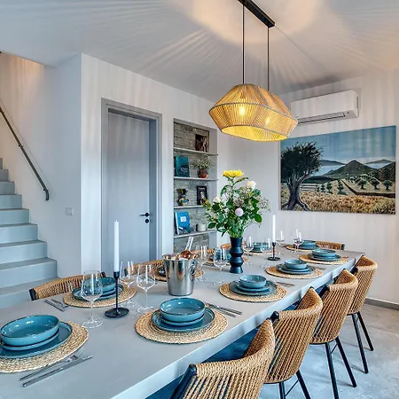 Anat Paros Vila Isterni (Paros)