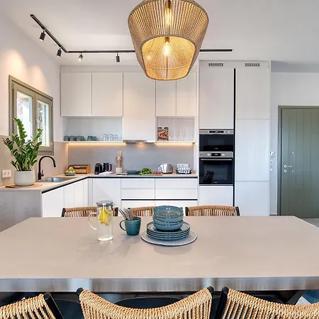 Anat Paros * Isterni (Paros)