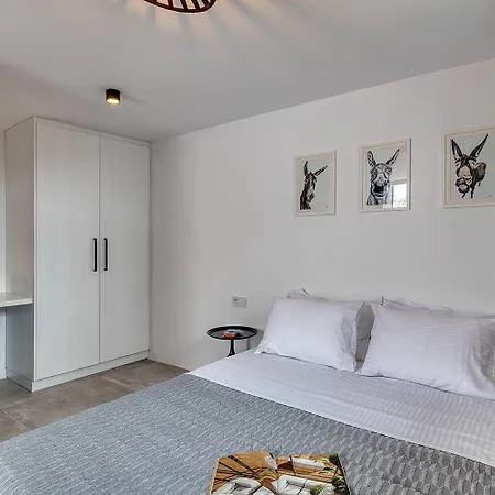 Anat Paros Villa