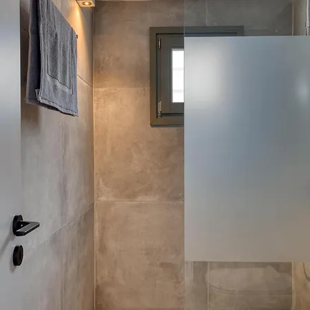 Anat Paros Isterni (Paros)