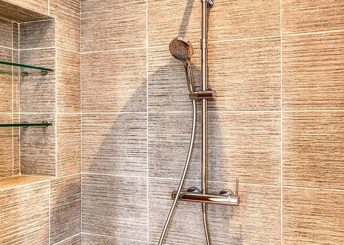 Anat Paros * Isterni (Paros)